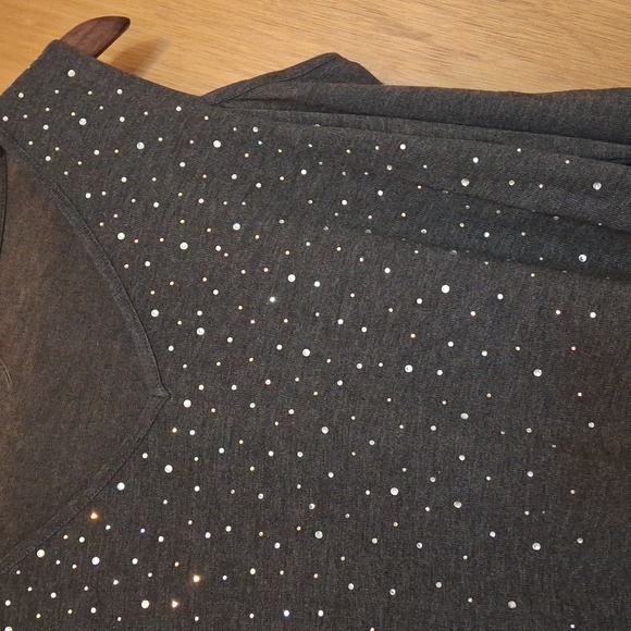 Cold Shoulder Rhinestone Top - Picture 3 of 6
